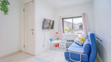 House, 2 Bedrooms | Living area | Flat-screen TV