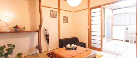 House, 3 Bedrooms | Living area