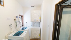 Laundry room - Tokyo House-301 (Tokyo)