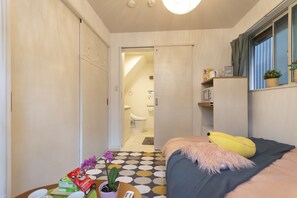 Căn hộ, 1 phòng ngủ | Khu phòng khách | TV màn hình phẳng