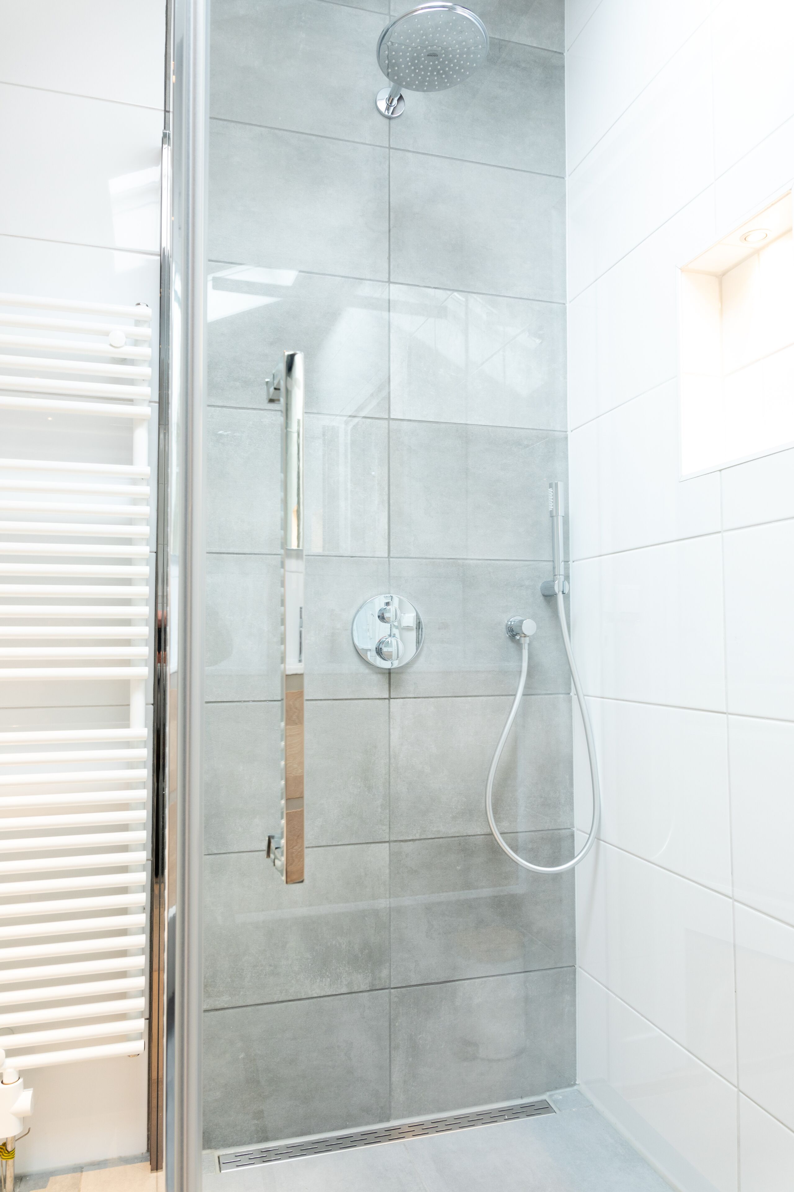 Dusche im Bad
