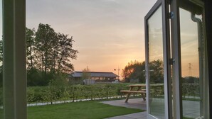 Cabin (Teuntje Johanna) | View from room - Ruyge Weyde Logies -The Farmer's Daughter (Oudewater)