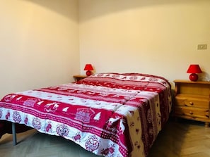 3 bedrooms, in-room safe, iron/ironing board - Spacious apartment in the center of Fanano (Fanano)