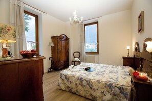 Family Apartment, Multiple Bedrooms (Appartamento Città Riva) | 2 bedrooms, iron/ironing board, WiFi, bed sheets - Appartamento Città Riva (Riva del Garda)