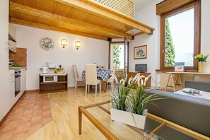 Family Apartment, Multiple Bedrooms (Appartamento Villa Lina) | Interior - Appartamento Villa Lina (Riva del Garda)