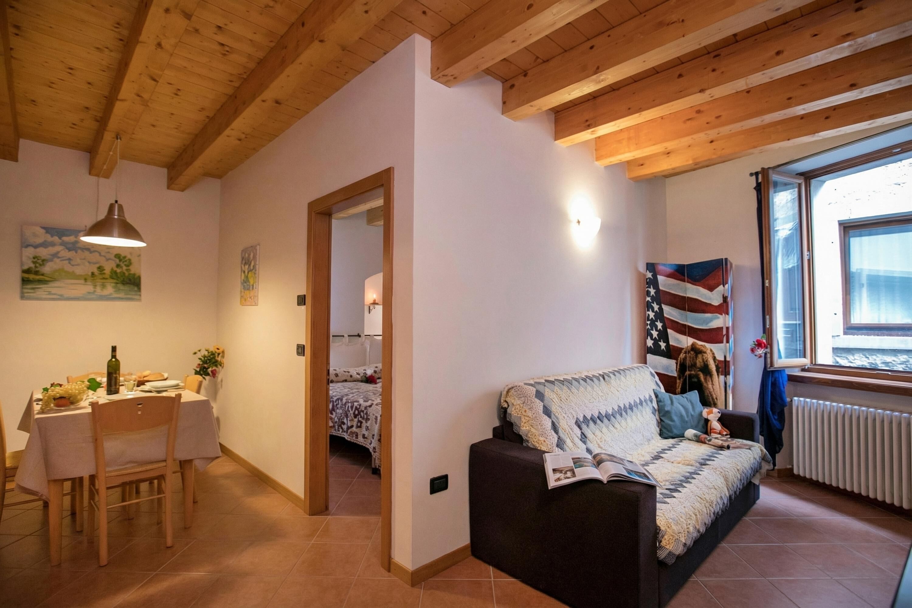 Family Apartment, Multiple Bedrooms (Appartamento Centro Storico Riva) | Dining