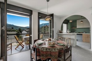 Familienapartment, Mehrere Schlafzimmer (Appartamento Amy) | Speisen