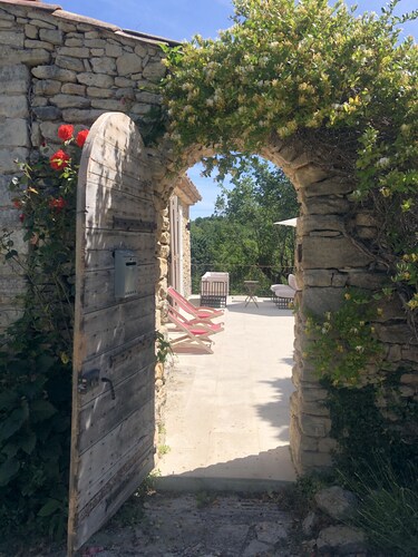 Mas de Famille  - Jardin verdoyant et ombragé - Piscine & Tennis Privés