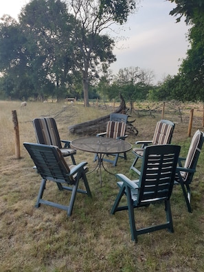 Outdoor dining - Chalet Le Rève, nature, quiet, 6 p. (Tronget)