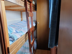 2 Schlafzimmer, Bügeleisen/Bügelbrett, Bettwäsche