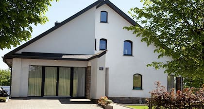 Classy Villa in Bllingen near High Fens & Town of Spa