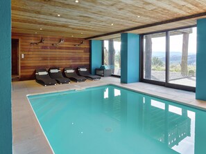 Hus | Pool | Inomhuspool och utomhuspool
