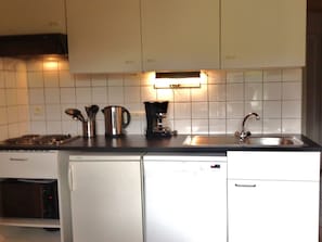 Oven, dishwasher - Tidy Holiday Home with Fireplace near Malmédy (Malmedy)