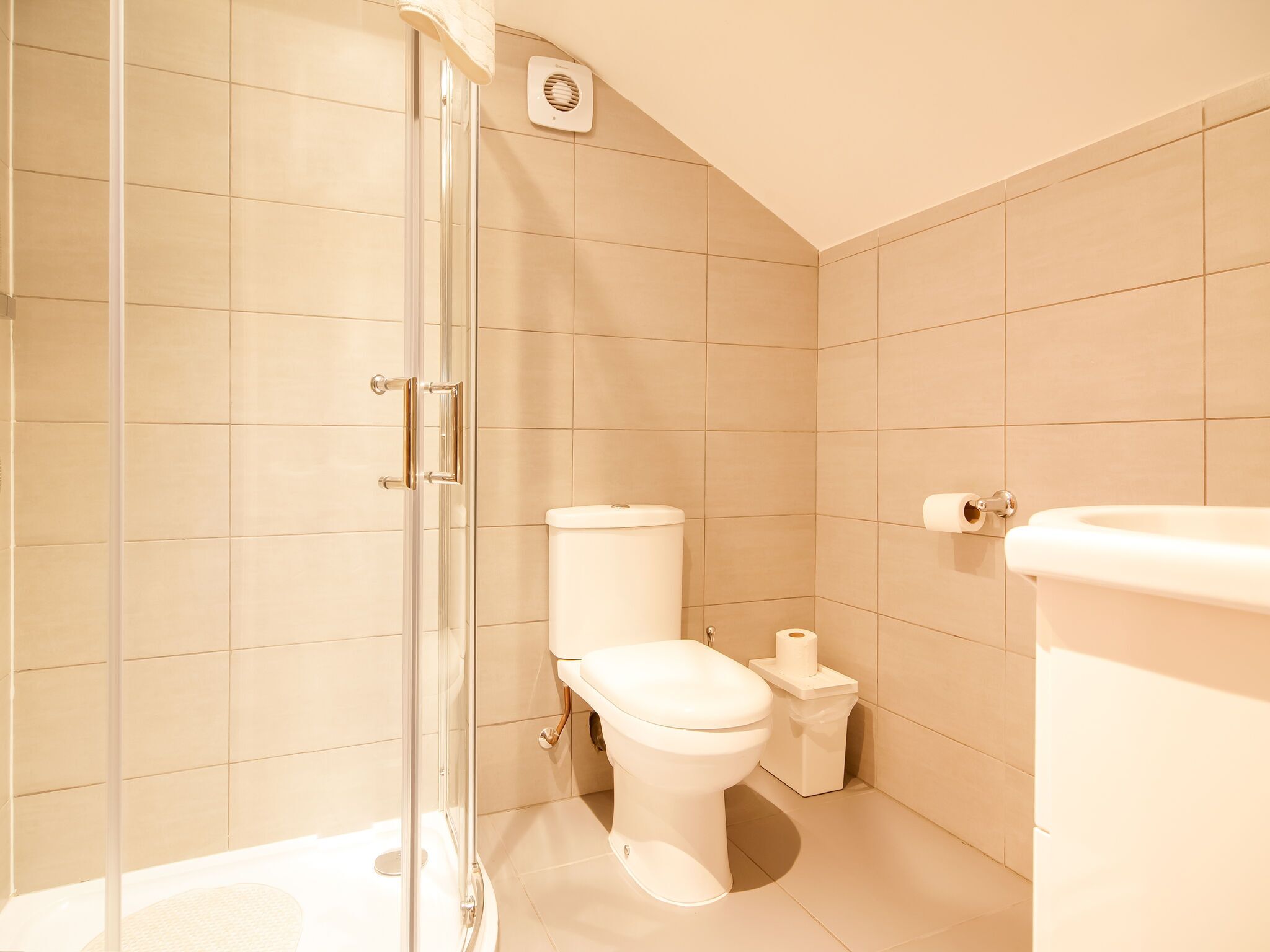 Shower, towels