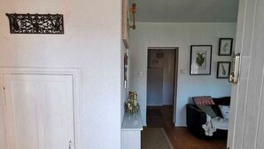 Luokittelematon kuva, 4 kautta 37, painike