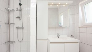 Ferienhaus | Badezimmer | Badewanne