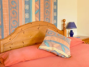 1 bedroom, individually furnished, bed sheets - Secluded Holiday Home in Lydbury With Garden (Lydbury North)