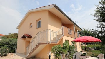 Apartment | Exterior