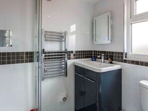 House | Bathroom | Shower, hair dryer, towels