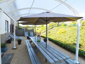 House | Balcony - Cozy Holiday Home in Luxembourg With Private Terrace (Sainte-Ode)