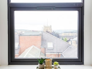 1 bedroom, bed sheets - Alluring Home in Bradford near University of Bradford (Bradford)