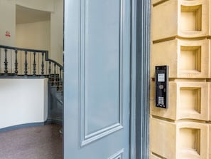 Reception - Alluring Home in Bradford near University of Bradford (Bradford)