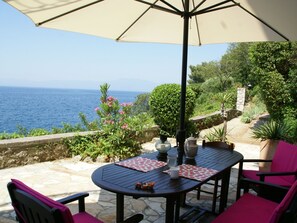 Balcony - Delightful Apartment With Private Beach in Kraljevica (Kraljevica)