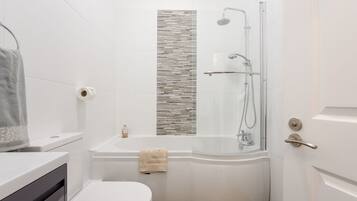 Apartment | Bathroom