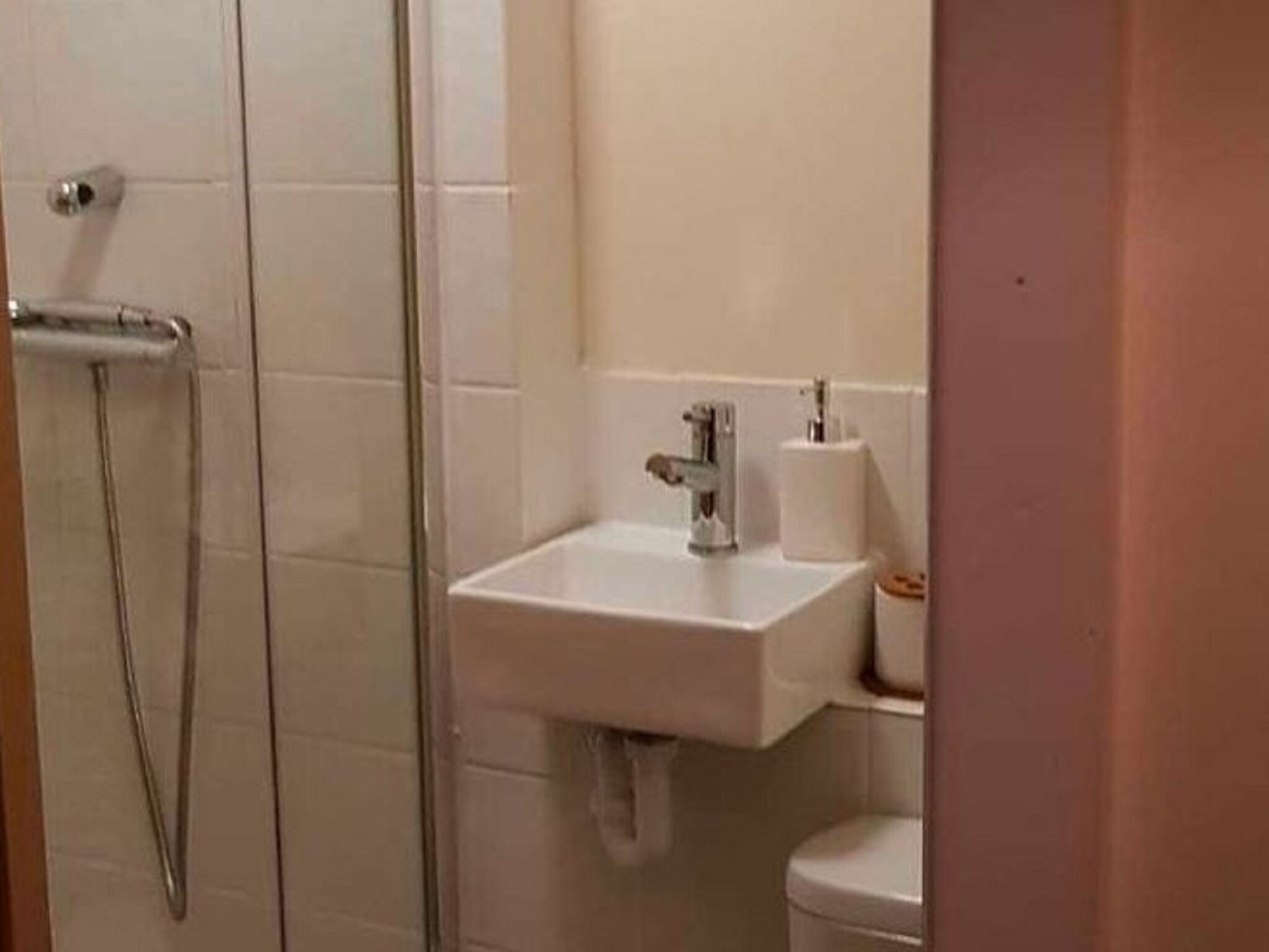 House | Bathroom