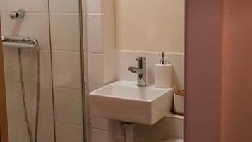 House | Bathroom