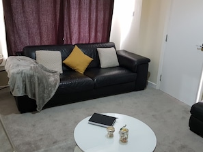 House | Living room - Comfy Apartment in Leeds near Roundhay Park (Leeds)