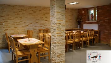 House | Dining