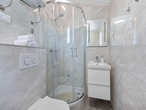 House | Bathroom - Holiday Home in Neoric With Sauna (Muc)