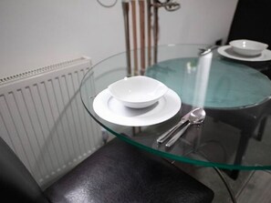 Dining - Stylish Apartment in Worcester by the City Centre (Worcester)