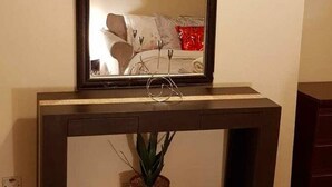 Living room - Classic Apartment in Leeds near Roundhay Park (Leeds)