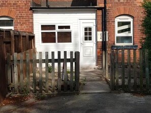 Exterior - Classic Apartment in Leeds near Roundhay Park (Leeds)