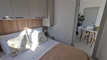 Mobile Home | 2 bedrooms, bed sheets