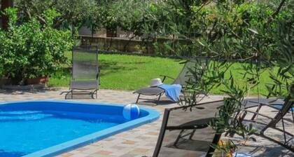 Alluring Holiday Home in Pakoštane With Swimming Pool