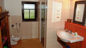 Ferienhaus | Badezimmer | Dusche
