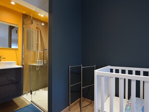 Bathroom - Swanky Retreat Between the Town of Spa and Luxembourg (Vielsalm)