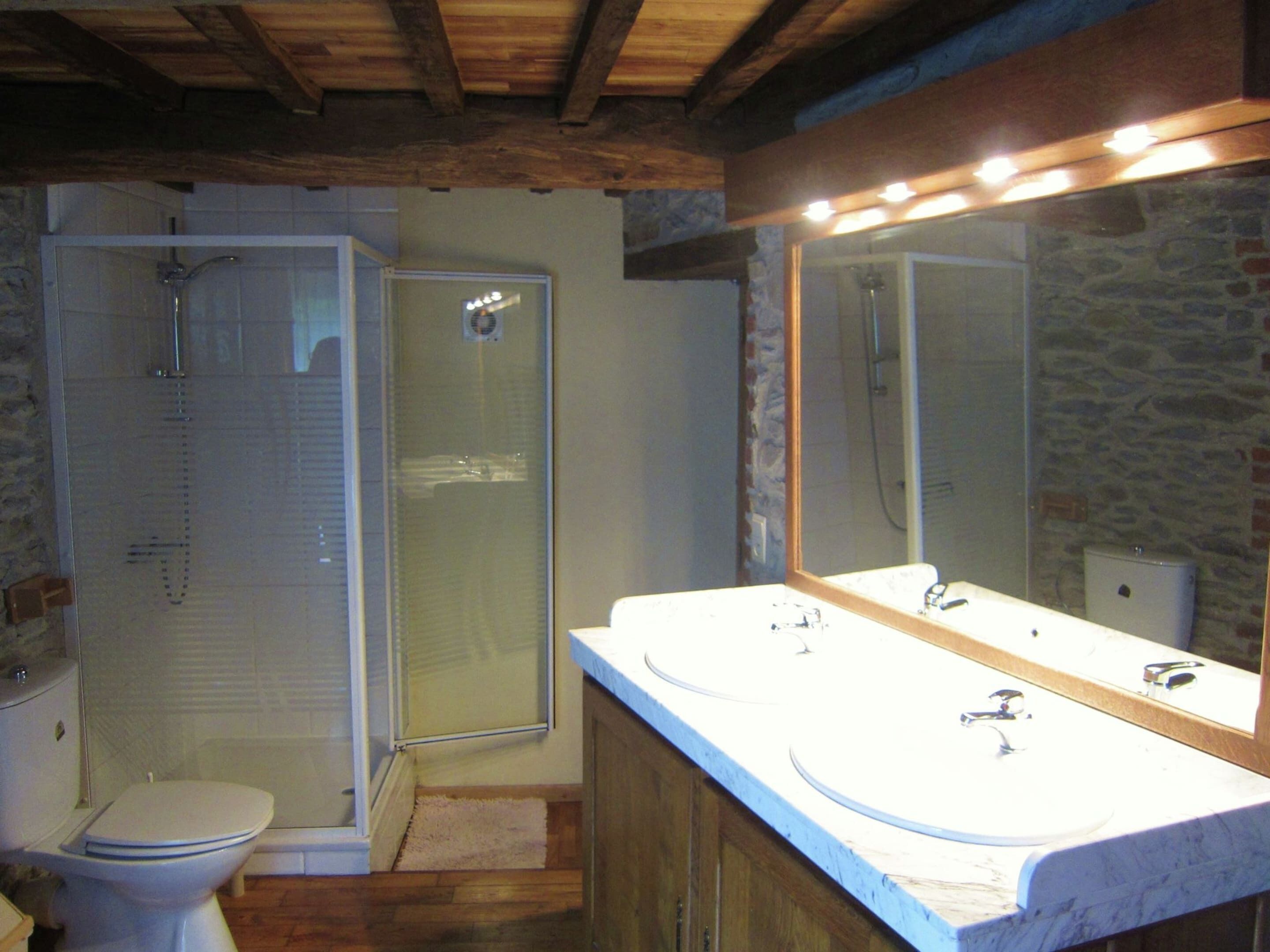 House | Bilik Mandi