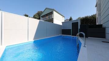 Indendørs pool, udendørs pool