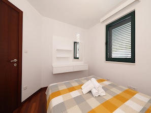 Villa | 6 bedrooms, individually furnished