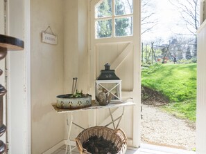 House | Private kitchen | Highchair - Bievre Forest-edge Retreat (Bievre)