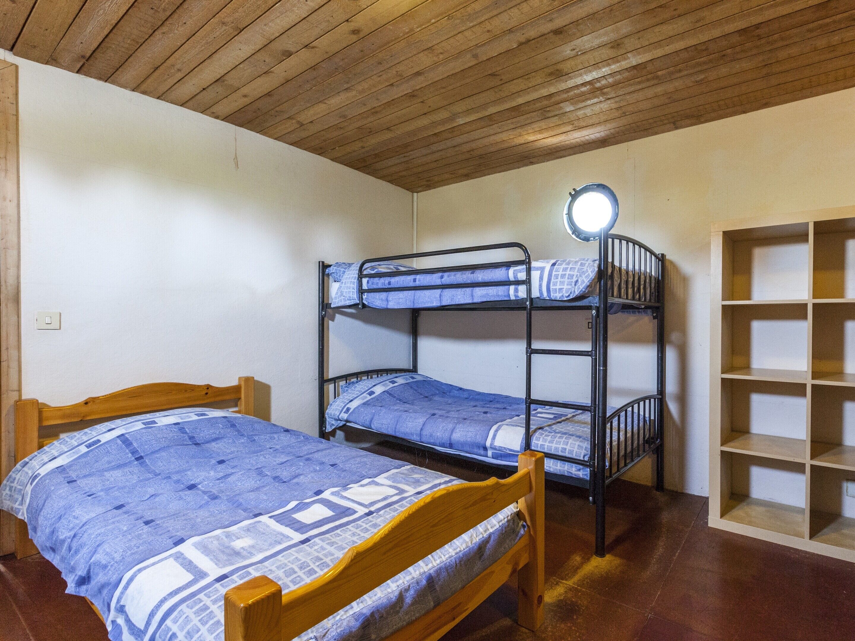 Mobile Unterkunft | 5 Schlafzimmer, individuell eingerichtet, Bettwäsche