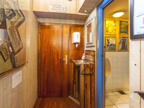 Bathroom - Boat Getaway Near Lake (Houthulst)