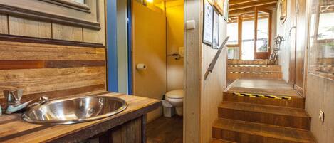 Mobile Home | Bathroom