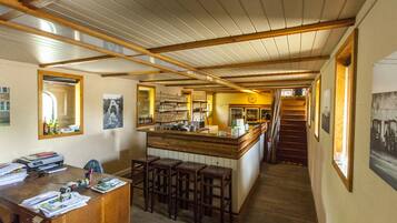 Mobile Home | Private kitchen | High chair