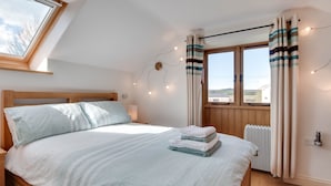 1 bedroom, individually furnished, bed sheets - Romantic Holiday Home in Croyde near Beach (Braunton)
