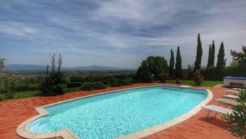 Piscina all'aperto